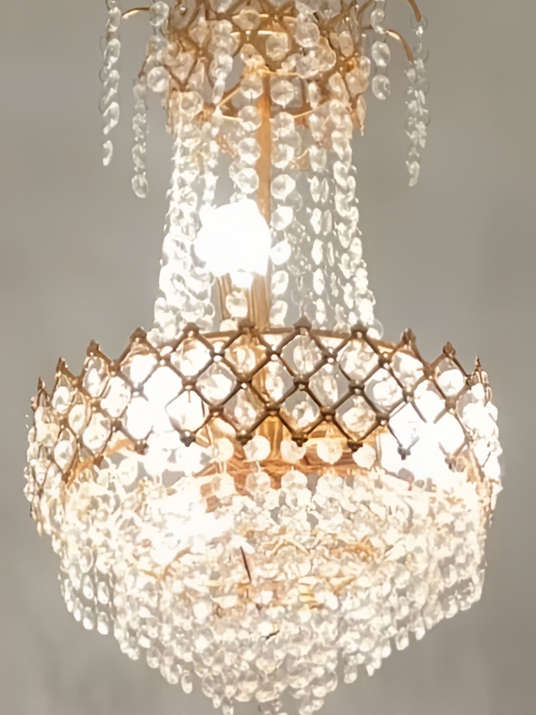 

SHRI MAHAL ANTIQUES Gold-Toned & White Crystal Chandelier Ceiling Lamp
