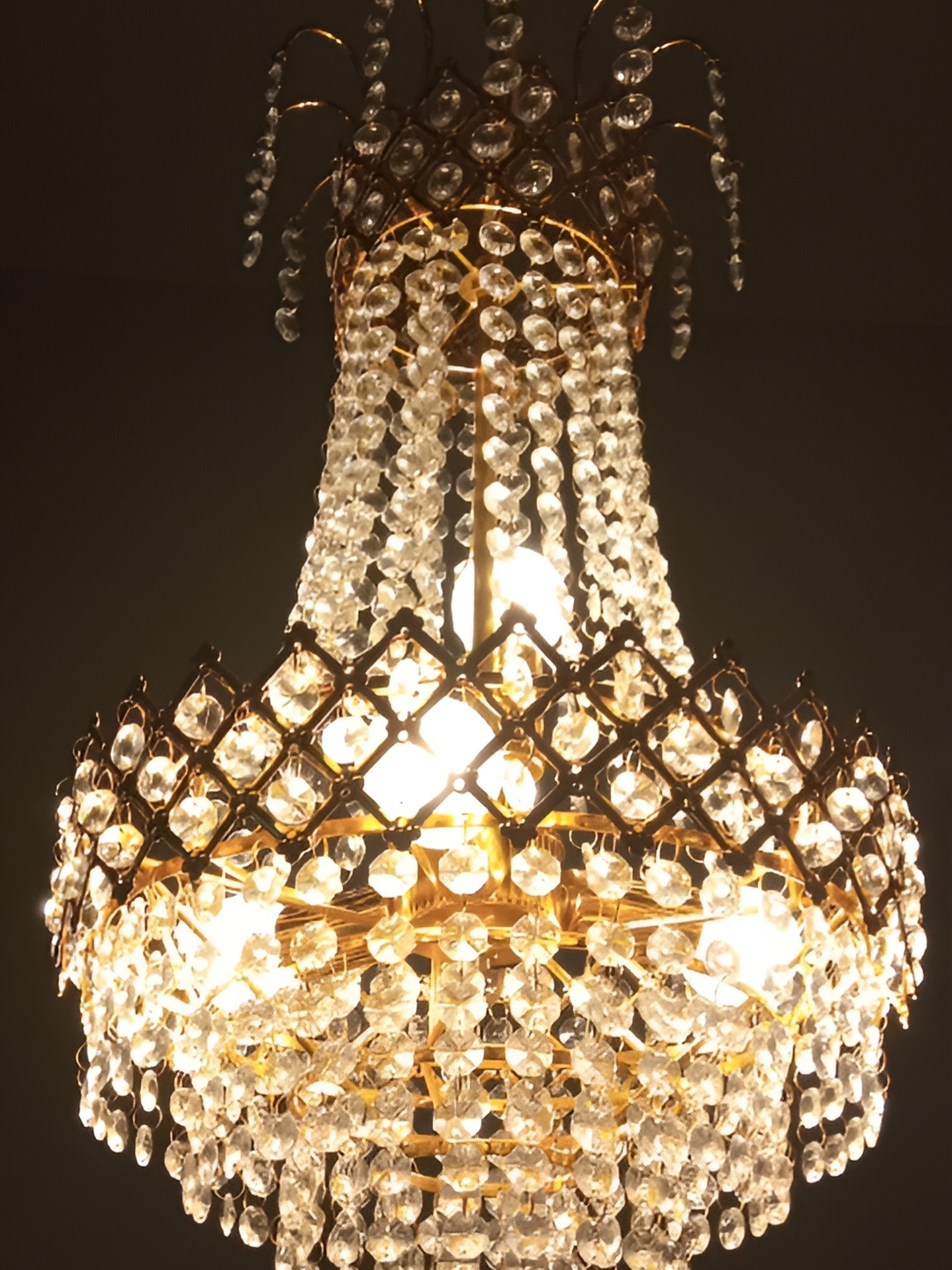 

SHRI MAHAL ANTIQUES Gold-Toned & White Crystal Chandelier Ceiling Lamp