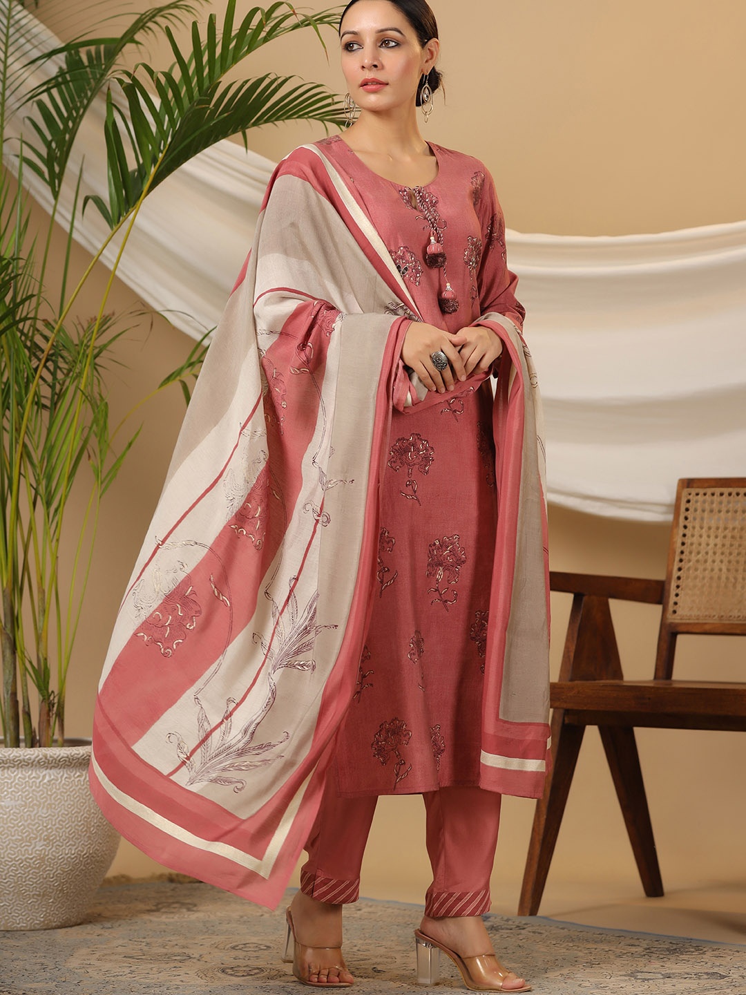 

PIROH Floral Embroidered Sequinned Straight Kurta With Trousers & Dupatta, Coral