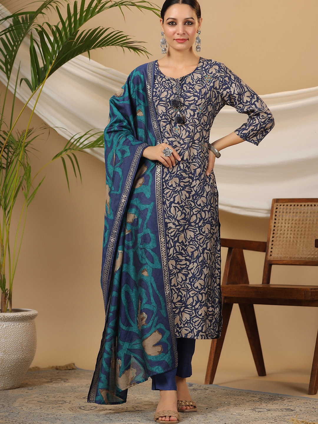

PIROH Floral Printed Tie-Up Neck Mirror Work Straight Kurta with Trouser & Dupatta, Blue