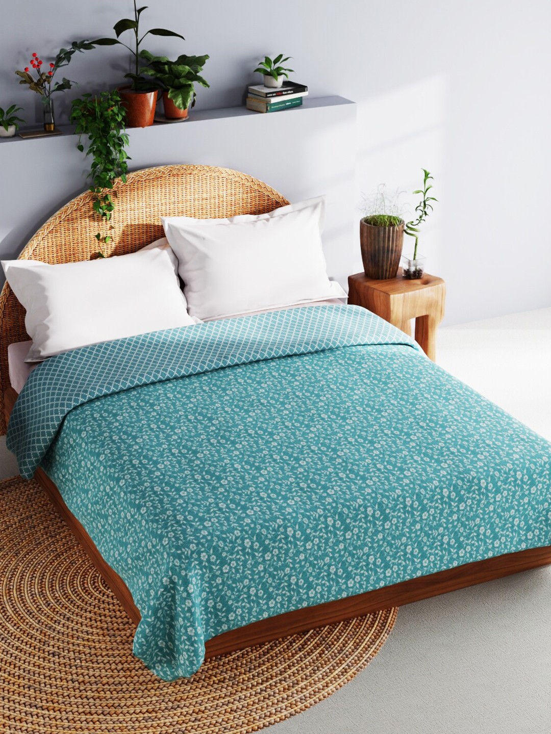 

BIANCA MEZZO Blue & White Floral Cotton AC Room 150 GSM Double Bed Dohar