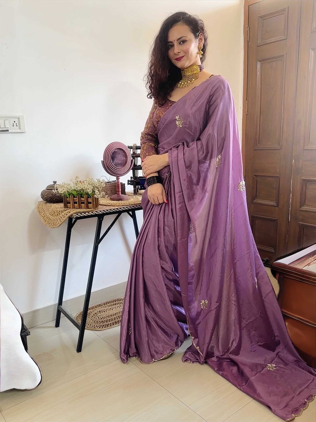 

Mitera Lavender Floral Embroidered Beads & Stones Saree