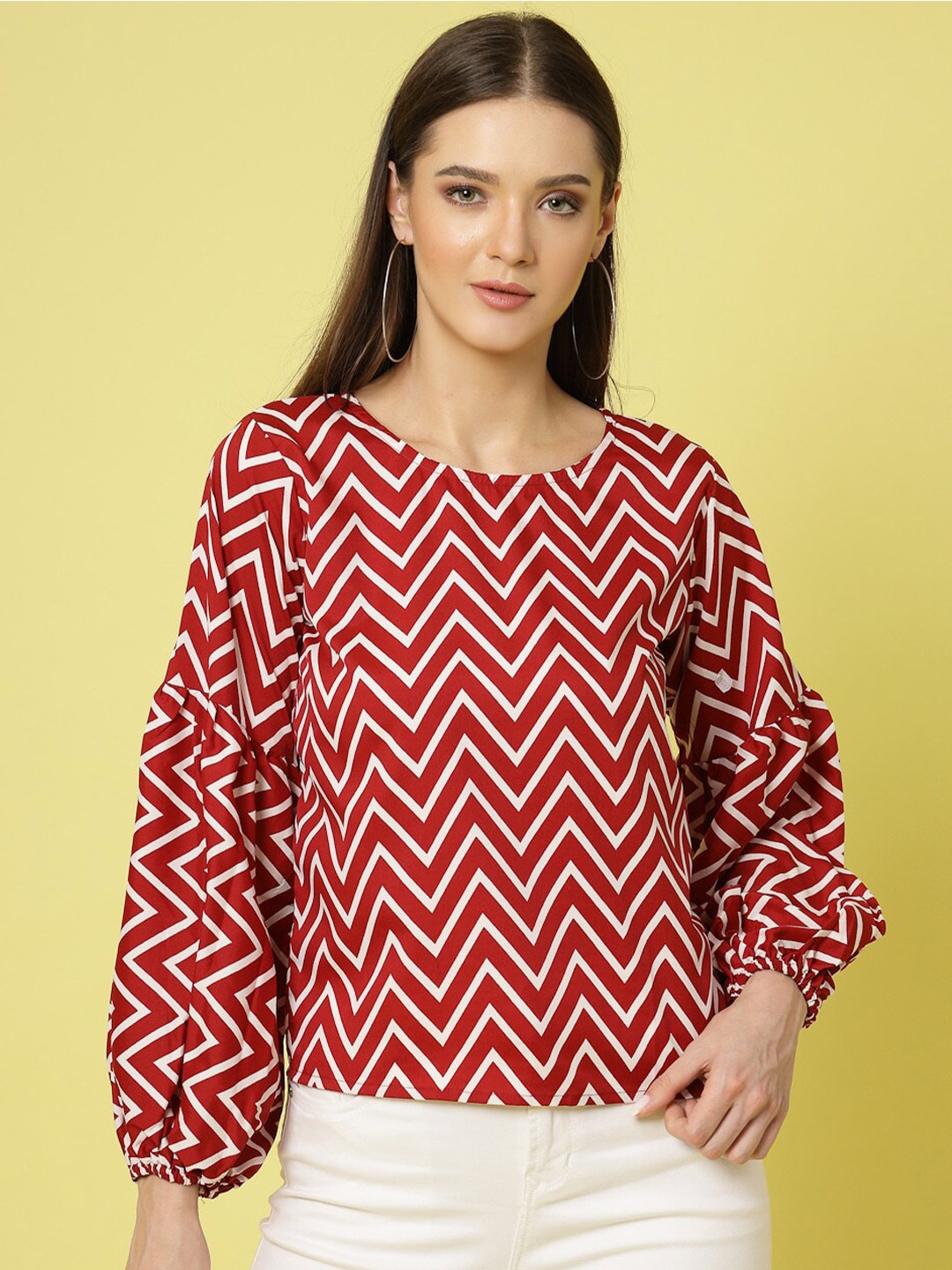 

Oomph! Geometric Print Puff Sleeves Crepe Regular Top, Red