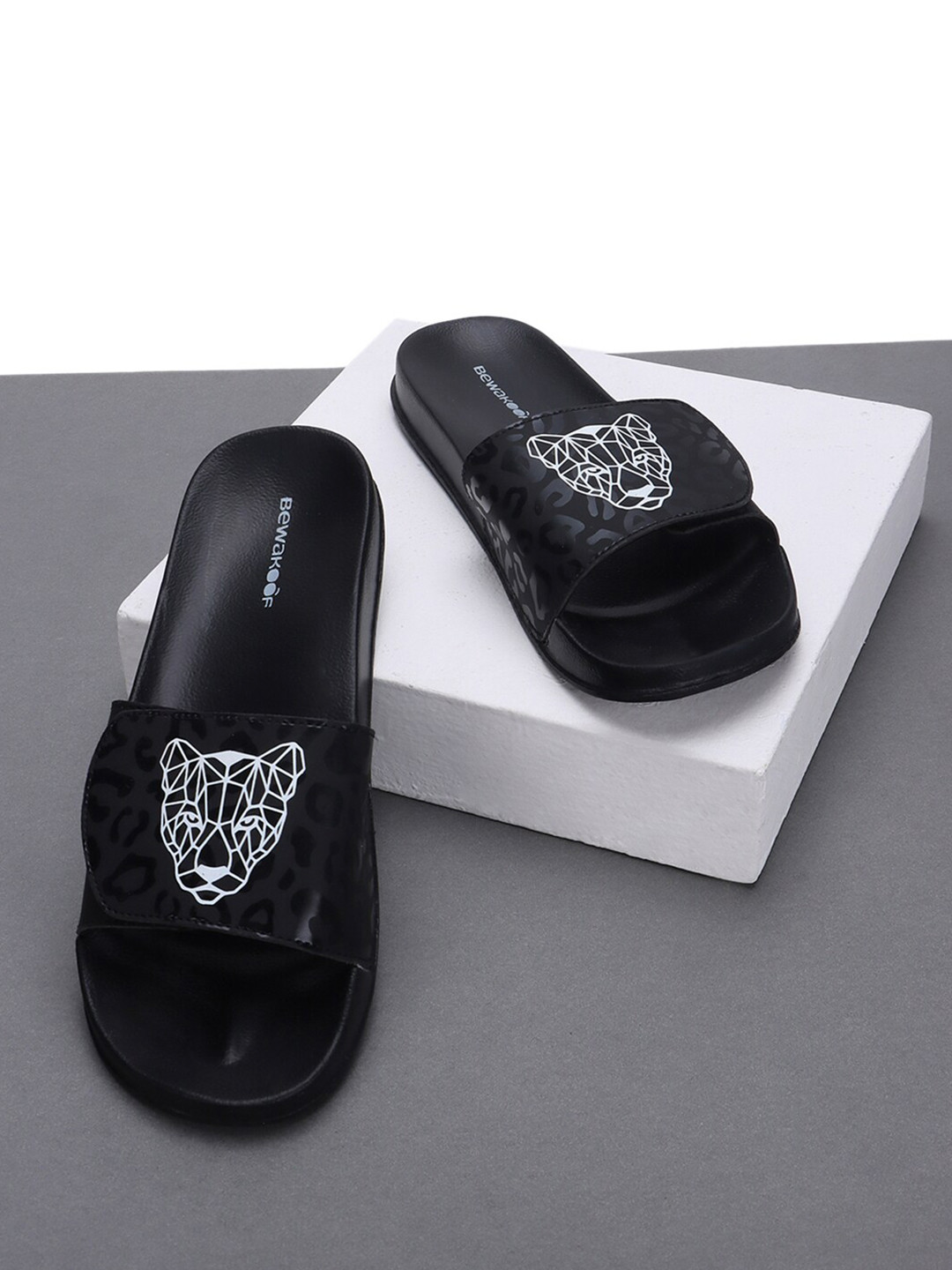 

Bewakoof Women Black Leopard Printed Sliders