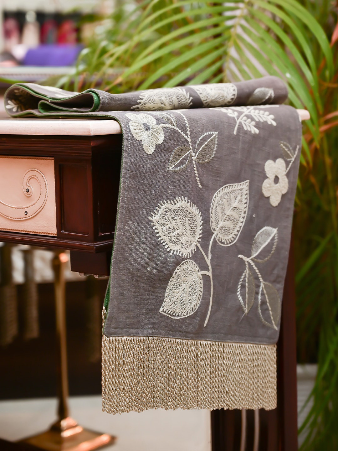 

LUSH & BEYOND Grey & White Embroidered Pure Cotton Table Runner