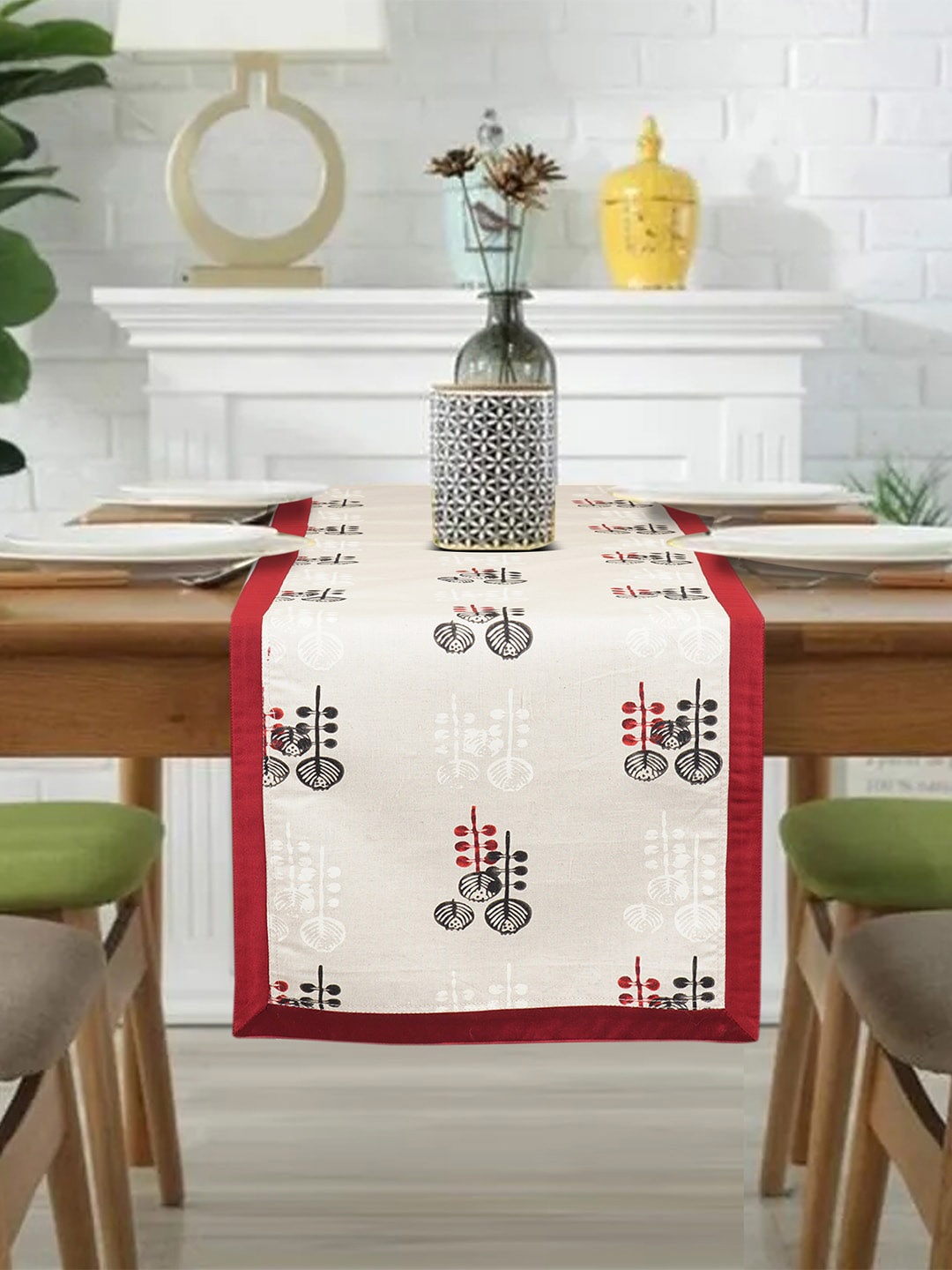 

LUSH & BEYOND Cream & Red Printed Pure Cotton Table Runner