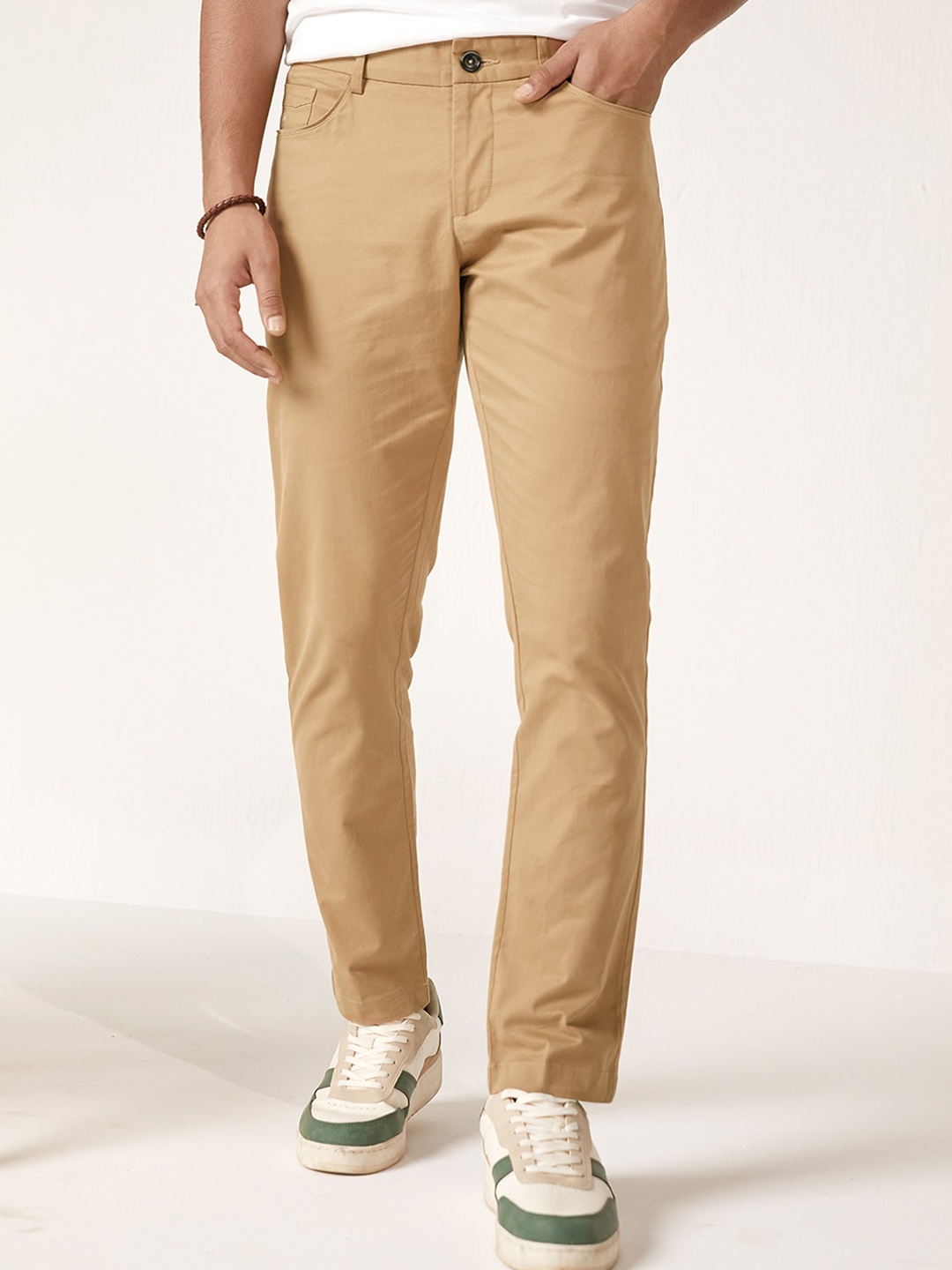 

Andamen Men Ultra Slim Fit Mid-Rise Plain Cotton Chinos, Khaki