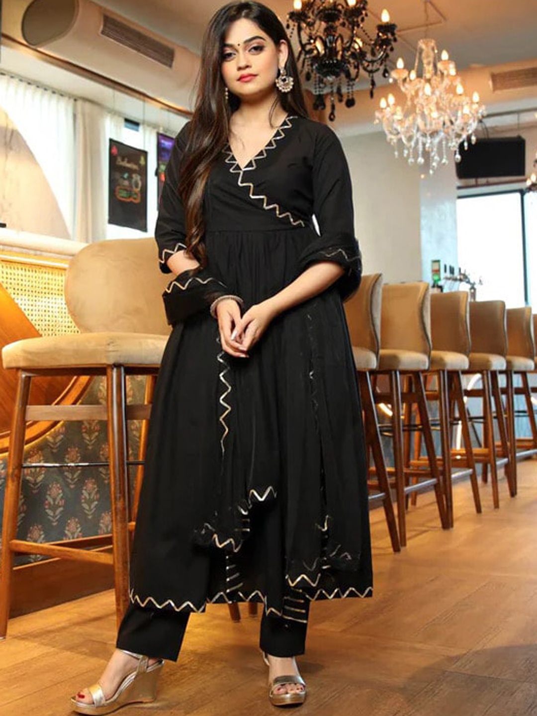

PERFECTBLUE V-Neck Angrakha Gotta Patti Kurta With Trousers & Dupatta, Black