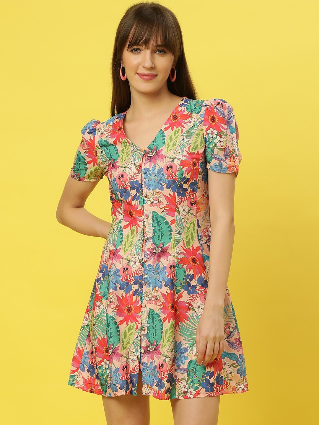 

Mast & Harbour Cream-Coloured & Blue Floral Printed V-Neck A-Line Dress