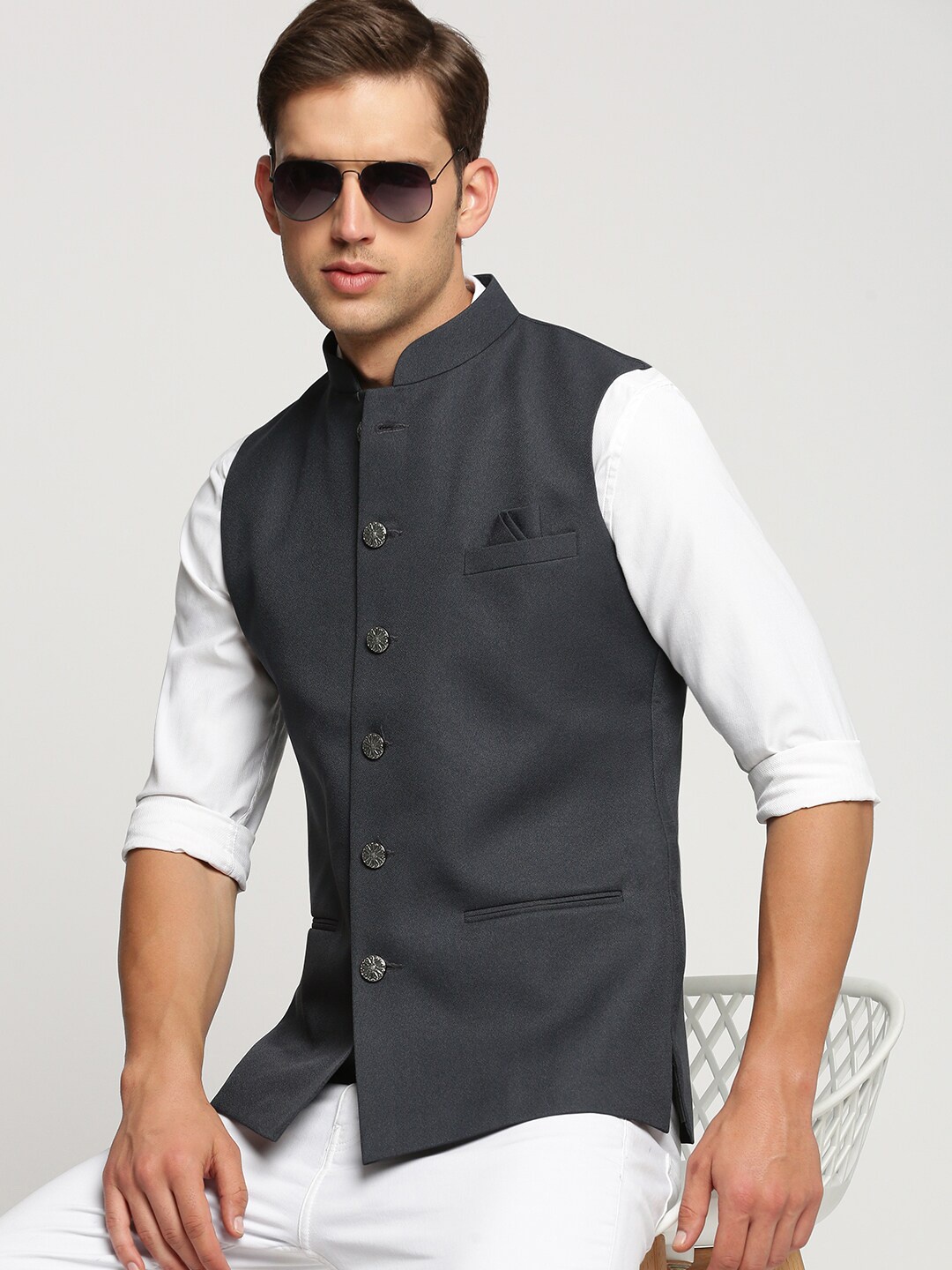 

SHOWOFF Slim-Fit Mandarin Collar Nehru Jacket, Charcoal