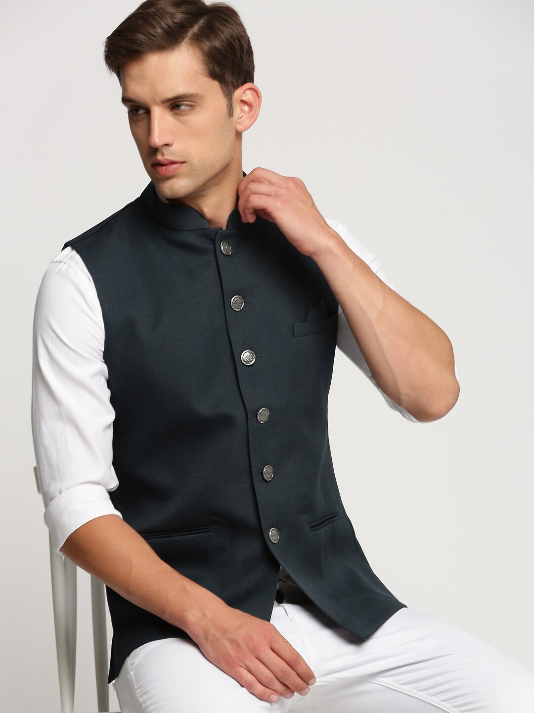 

SHOWOFF Slim Fit Mandarin Collar Nehru Jacket, Green