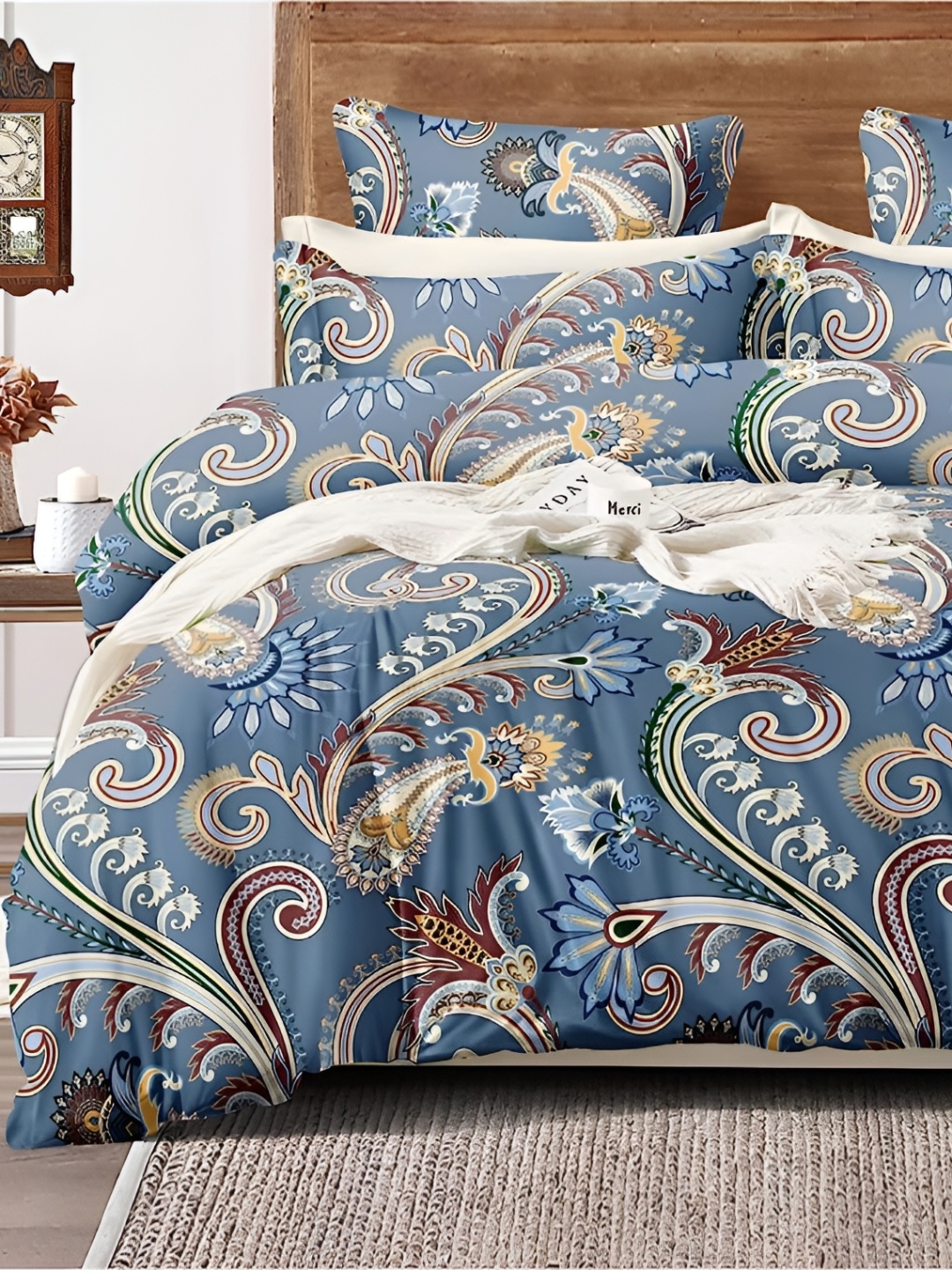 

HOMECRUST Blue Floral 180 TC Fitted Queen Bedsheet with 2 Pillow Covers