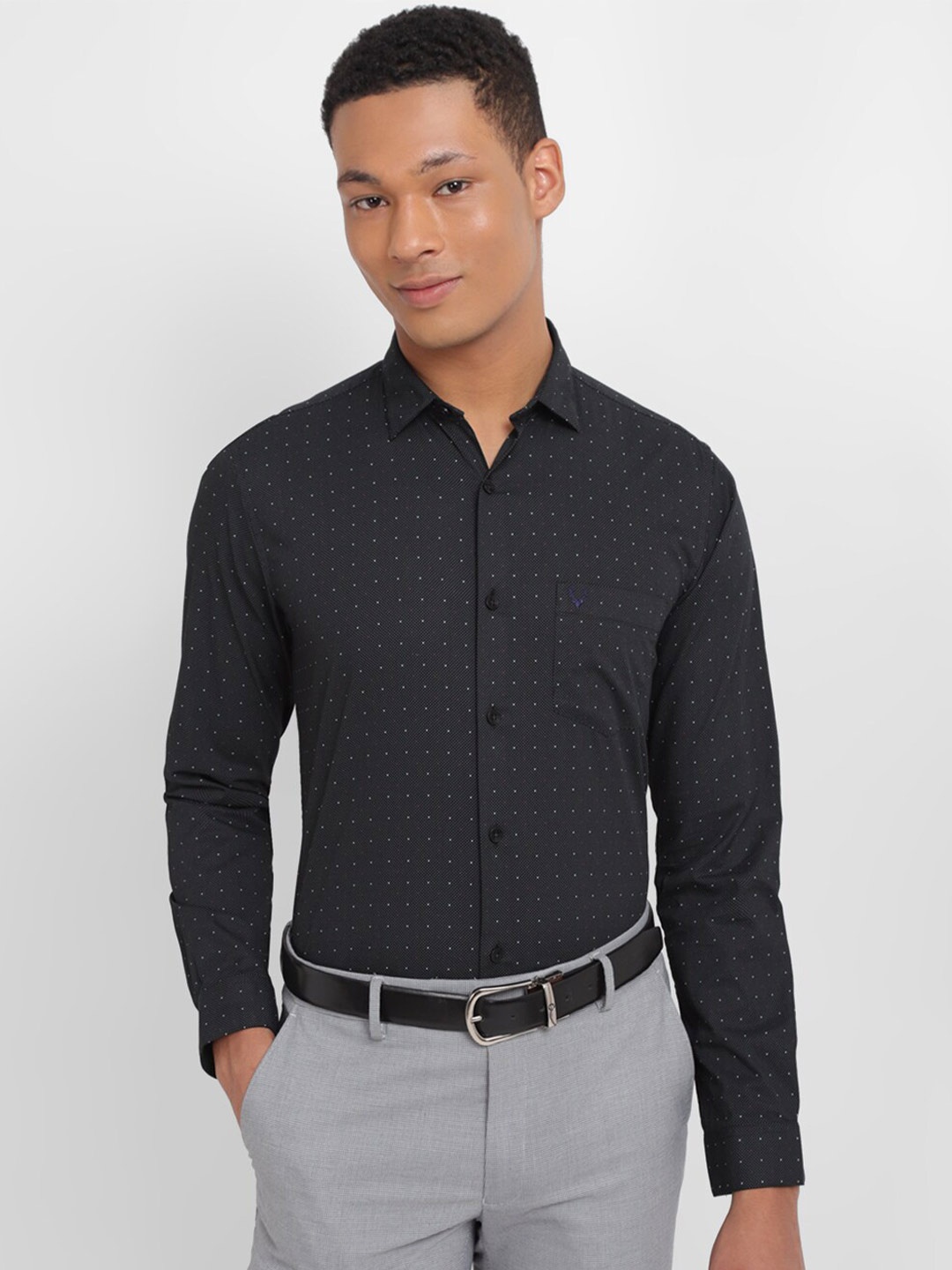 

Allen Solly Slim Fit Micro Ditsy Printed Pure Cotton Formal Shirt, Black