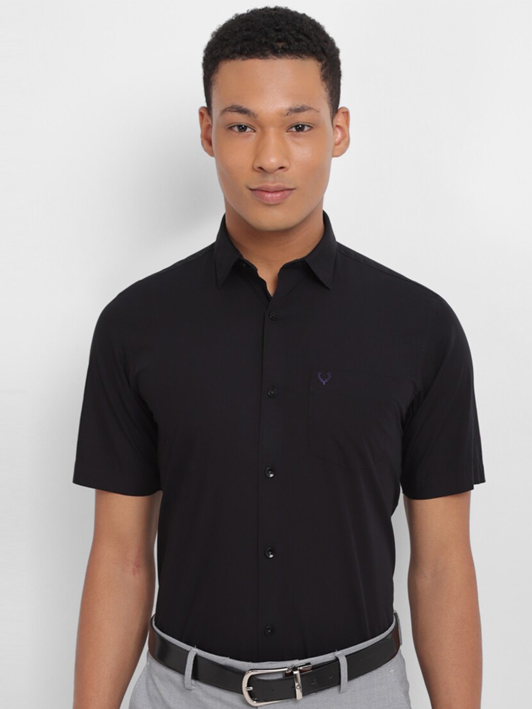 

Allen Solly Spread Collar Slim Fit Pure Cotton Formal Shirt, Black