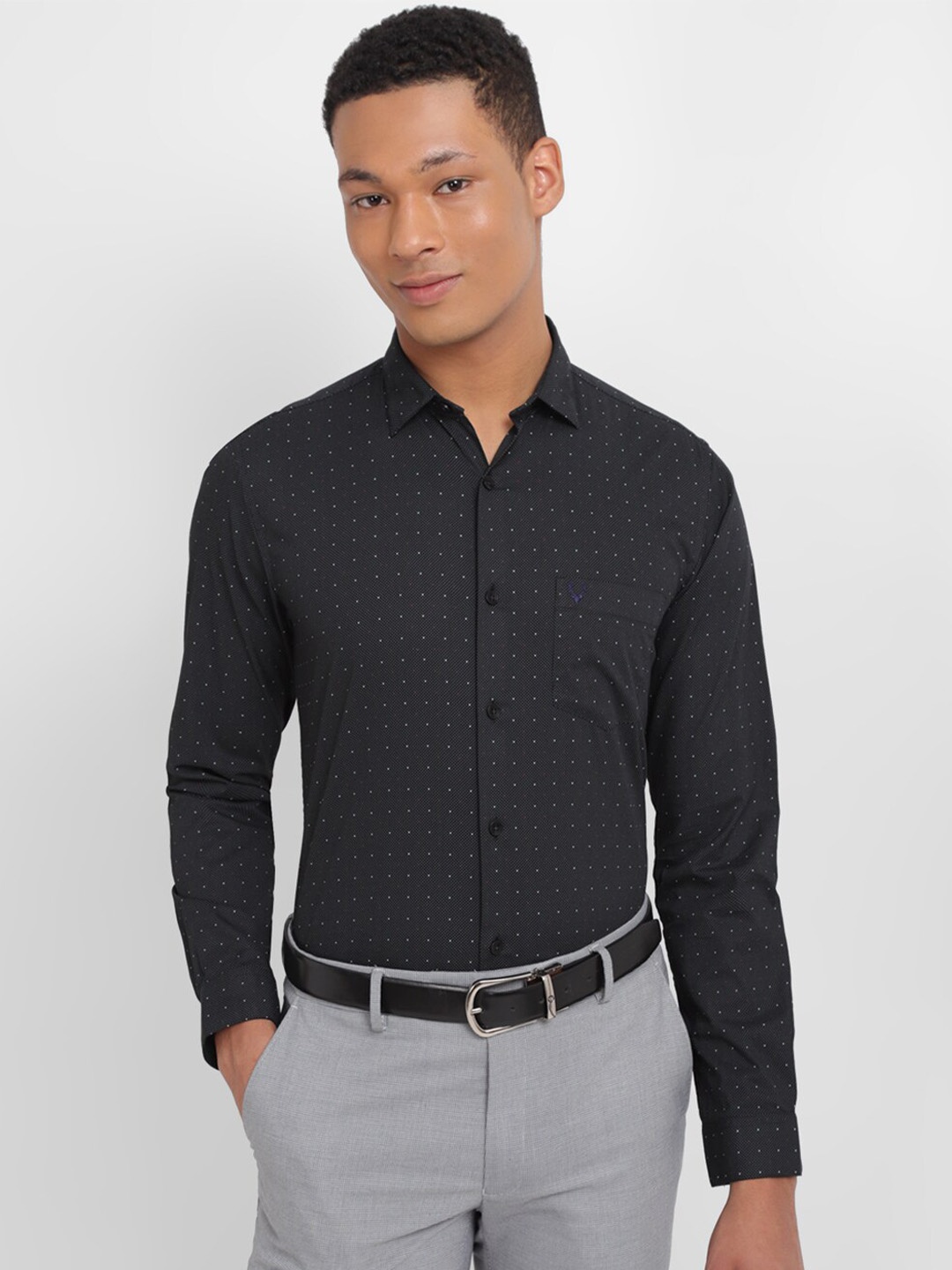 

Allen Solly Slim Fit Micro Ditsy Printed Pure Cotton Formal Shirt, Black