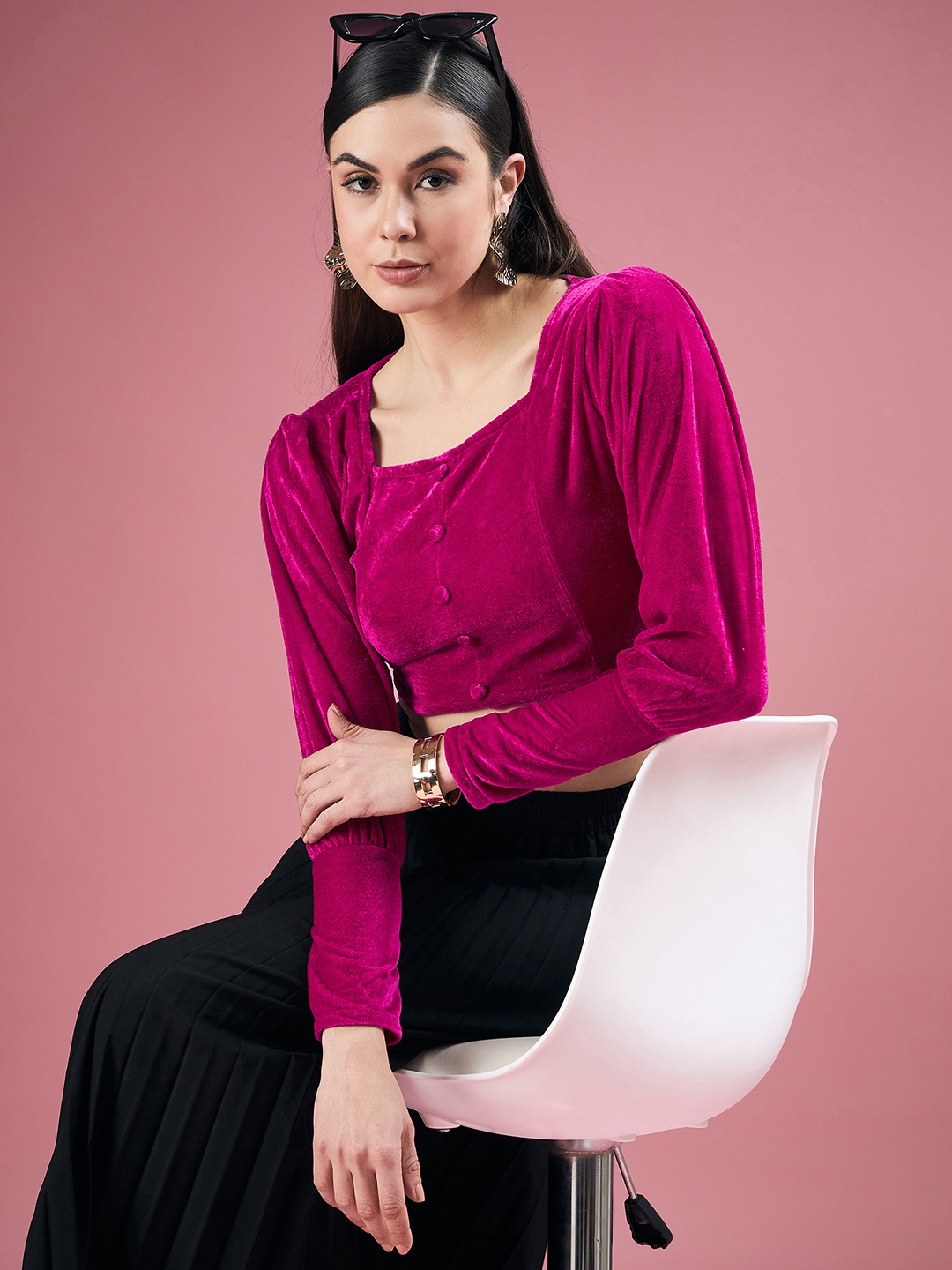 

DressBerry Magenta Square Neck Puff Sleeves Crop Velvet Top