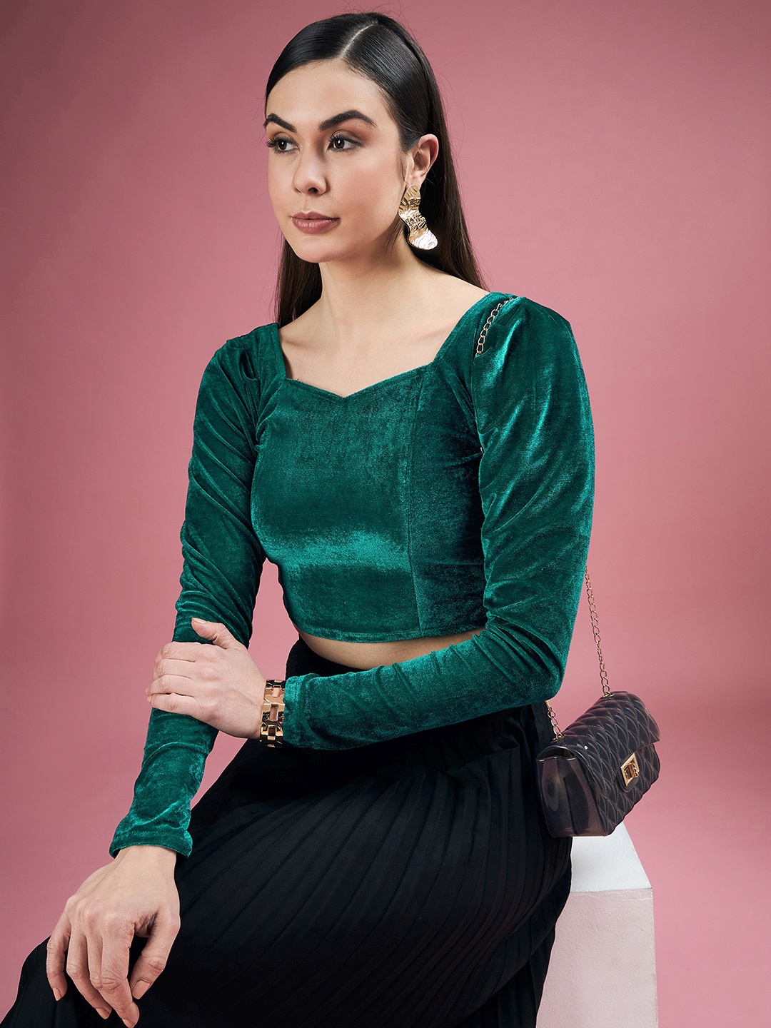 

DressBerry Sweetheart Neck Puff Sleeves Velvet Top, Green