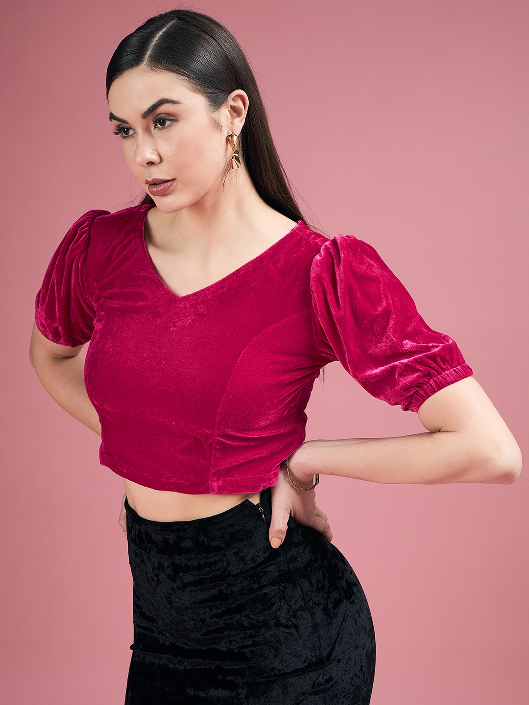 

DressBerry Magenta Puff Sleeves Velvet Crop Top
