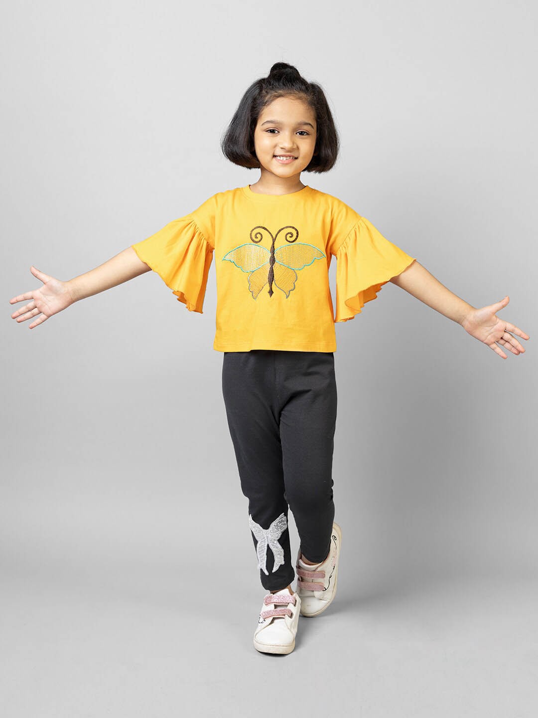 

ZIP ZAP ZOOP Girls Graphic Printed Pure Cotton Clothing Set, Yellow