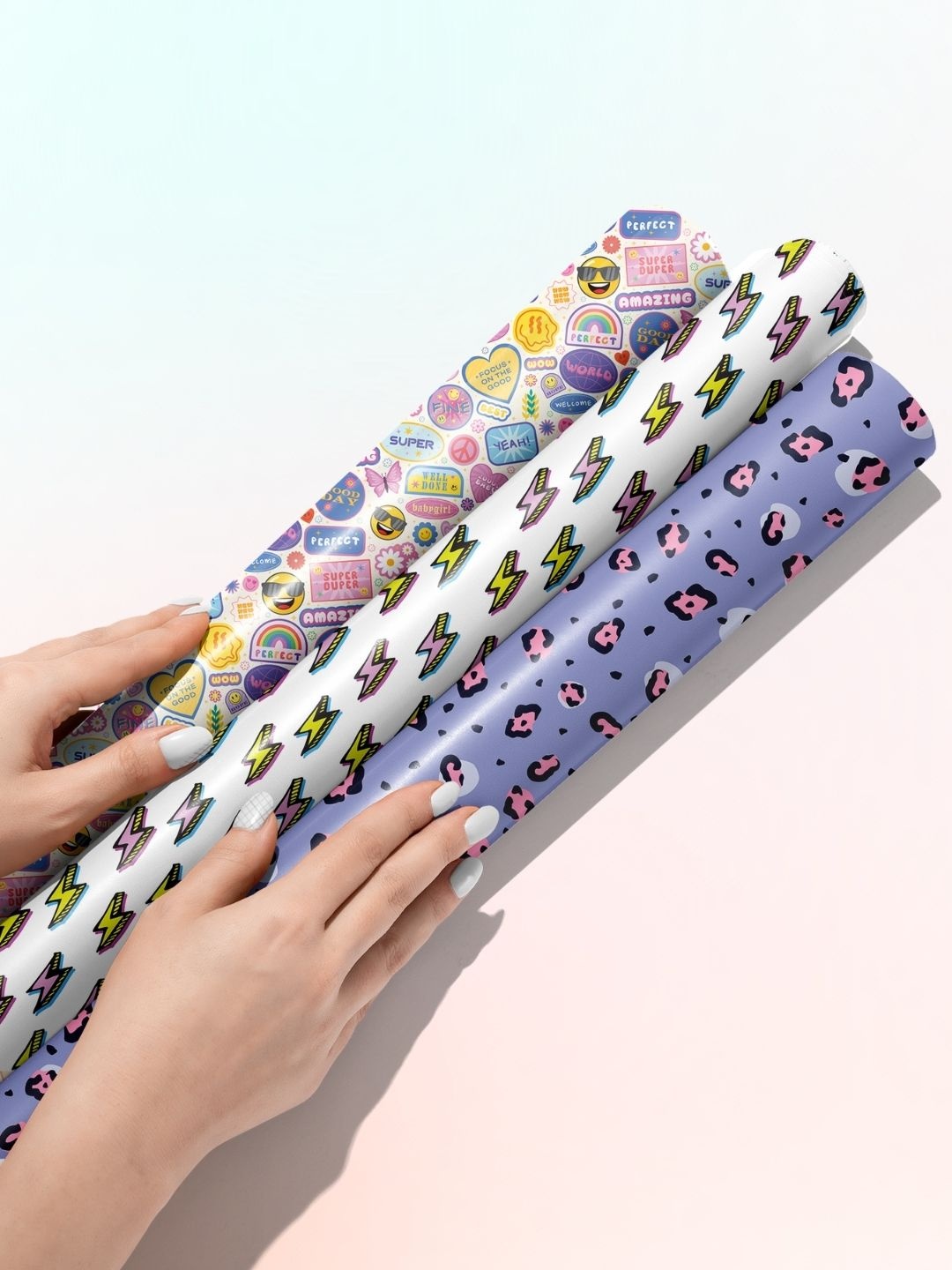

Doodle 6-Pcs Purple & White Gift Wrapping Paper Roll