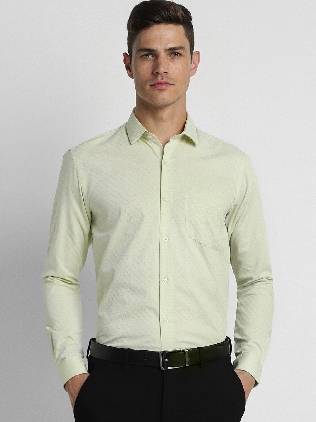

Peter England Self Design Spread Collar Formal Shirt, Green