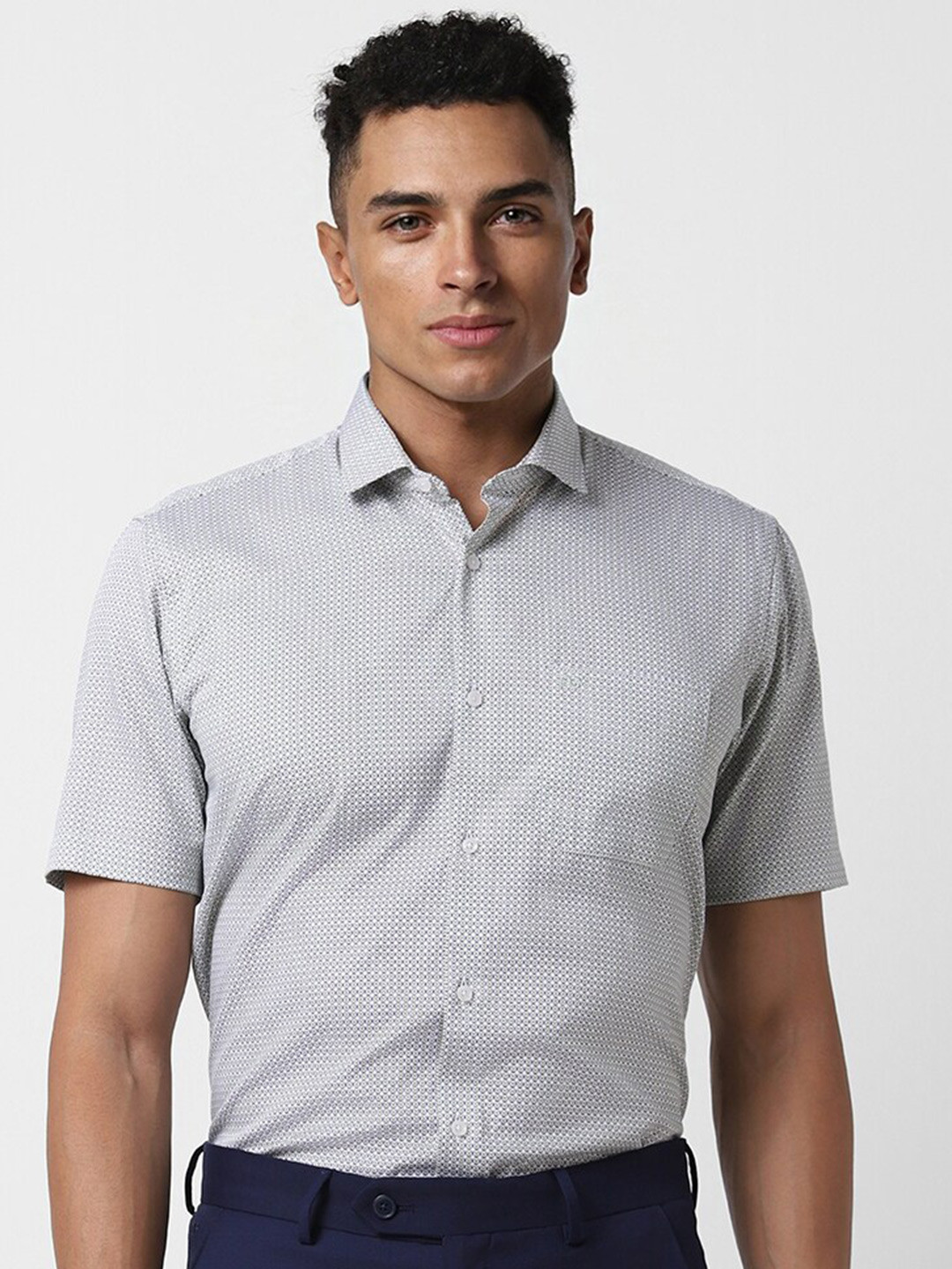 

Peter England Micro Ditsy Printed Pure Cotton Formal Shirt, Grey