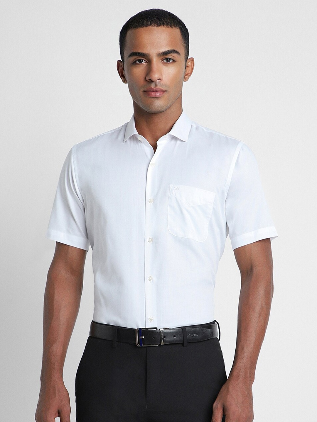 

Peter England Short Sleeves Formal Shirt, White