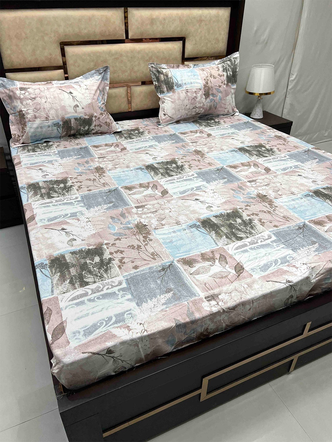 

Pure Decor Gem Blue Floral Cotton 250 TC King Fitted Bedsheet with 2 Pillow Covers