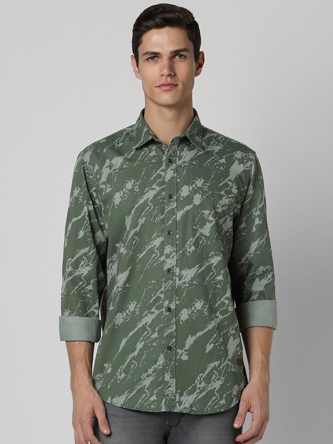 

Peter England Casuals Slim Fit Abstract Printed Pure Cotton Casual Shirt, Green
