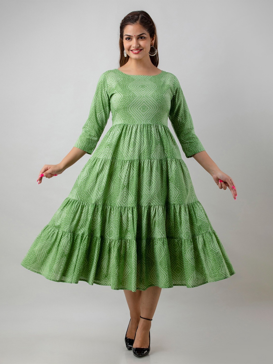 

SHOOLIN Geometric Printed Cotton Fit and Flare Midi Ethnic Dress, Green
