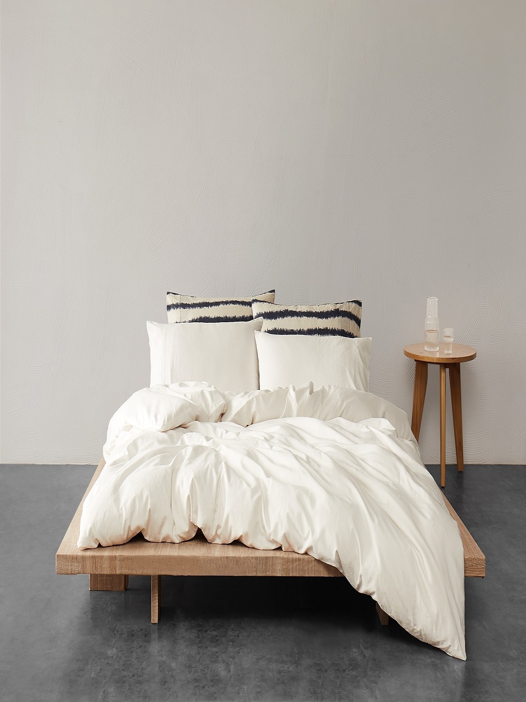 

Himeya White 3 Pieces Cotton Double Queen Duvet Cover With Pillow Covers