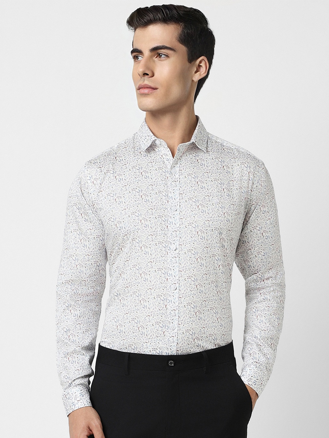 

V Dot Men White Slim Fit Printed Party Shirt