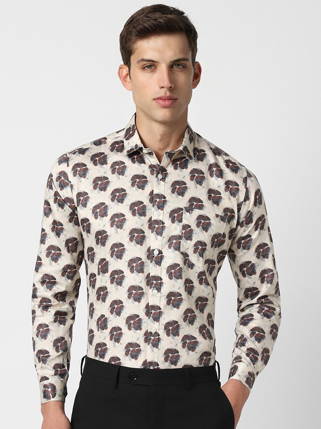 

V Dot Men Beige Slim Fit Printed Party Shirt