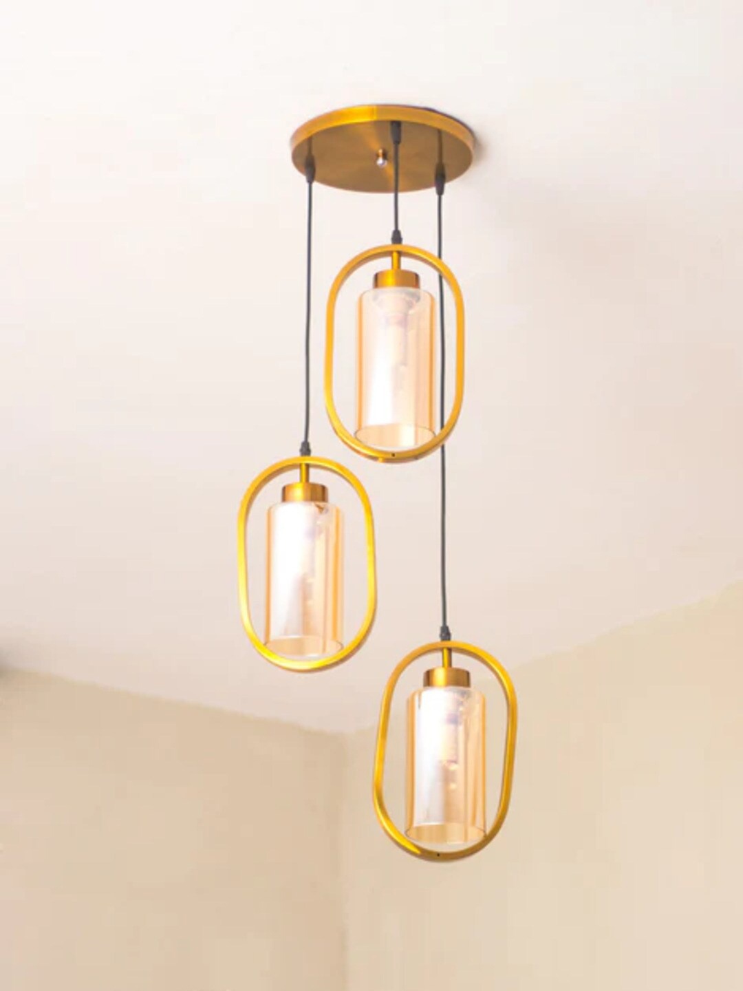 

THEDECORKART Yellow & Black Metal Traditional Ceiling Lamp