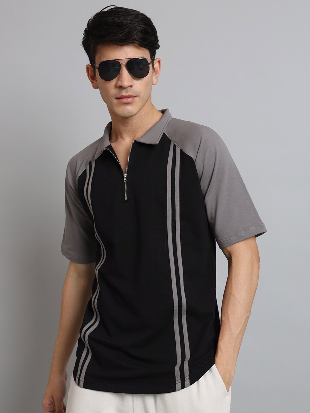 

WEARDUDS Striped Raglan Sleeves Polo Collar T-Shirt, Black