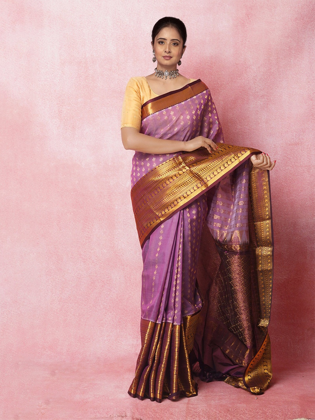 

Unnati Silks Peach-Coloured Ethnic Motifs Woven Design Zari Pure Silk Kanjeevaram Saree