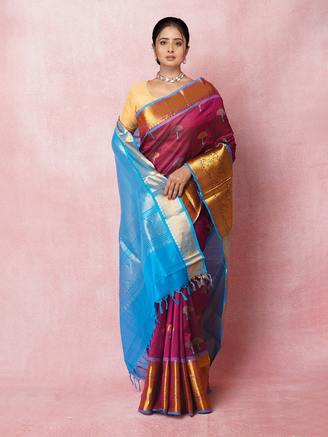 

Unnati Silks Floral Woven Design Zari Pure Silk Handloom Kanjeevaram Saree, Purple