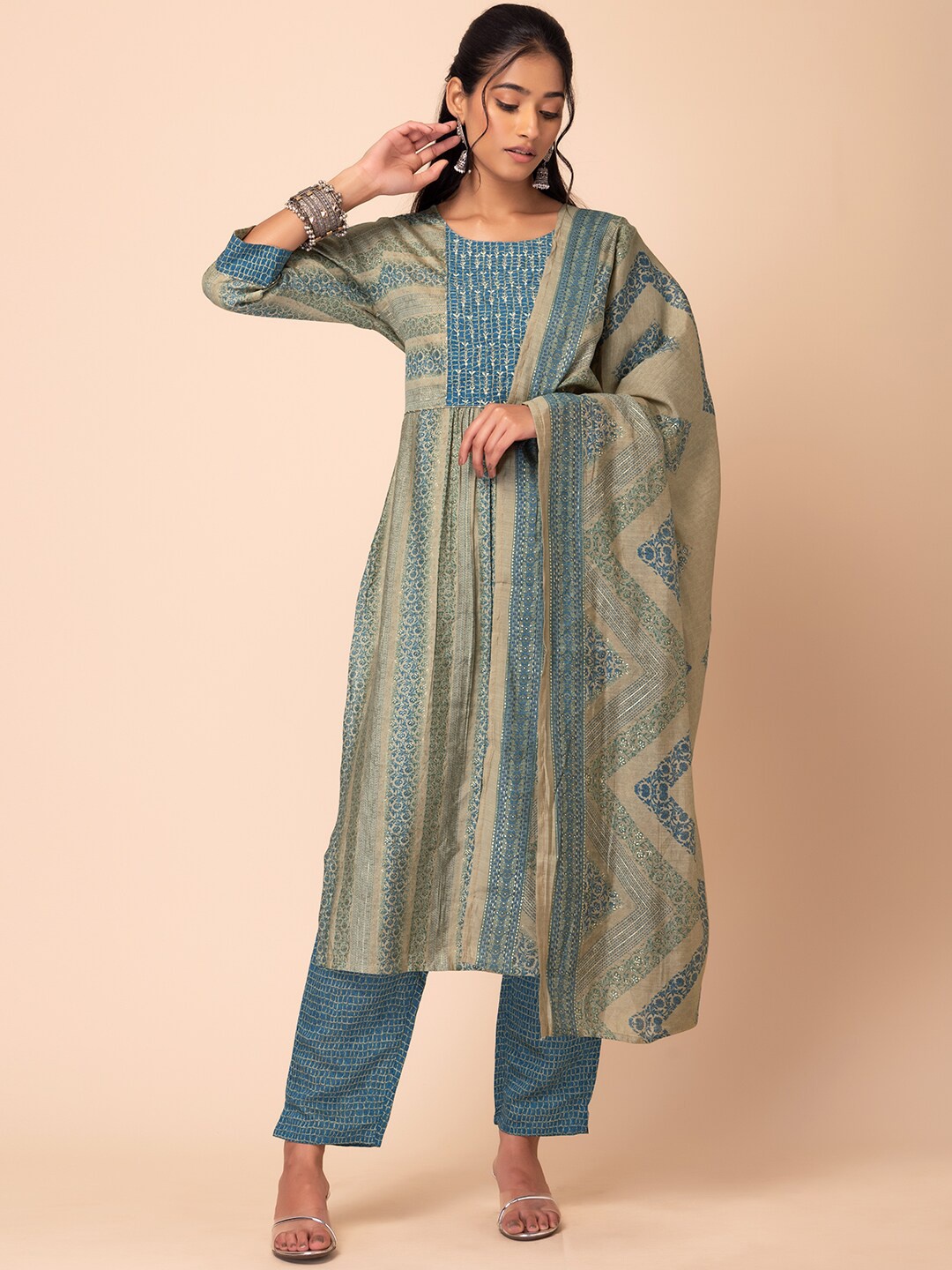 

Rang by Indya Floral Printed Kurta & Trousers With Dupatta, Blue