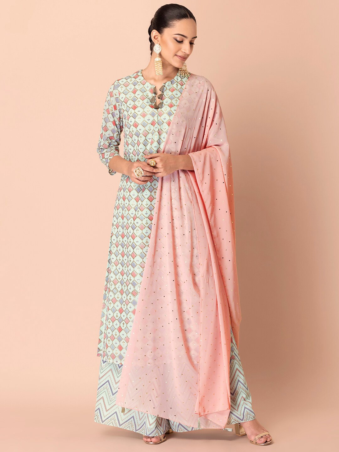

Rang by Indya Geometric Embellished Dupatta, Pink