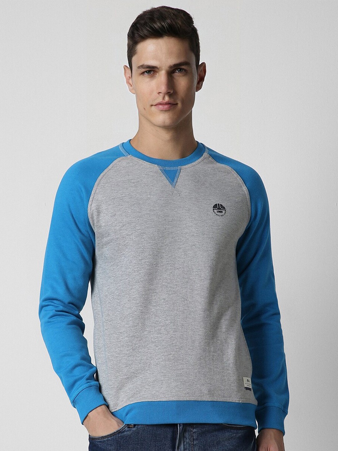 

Peter England Casuals Round Neck Pullover Sweatshirt, Grey