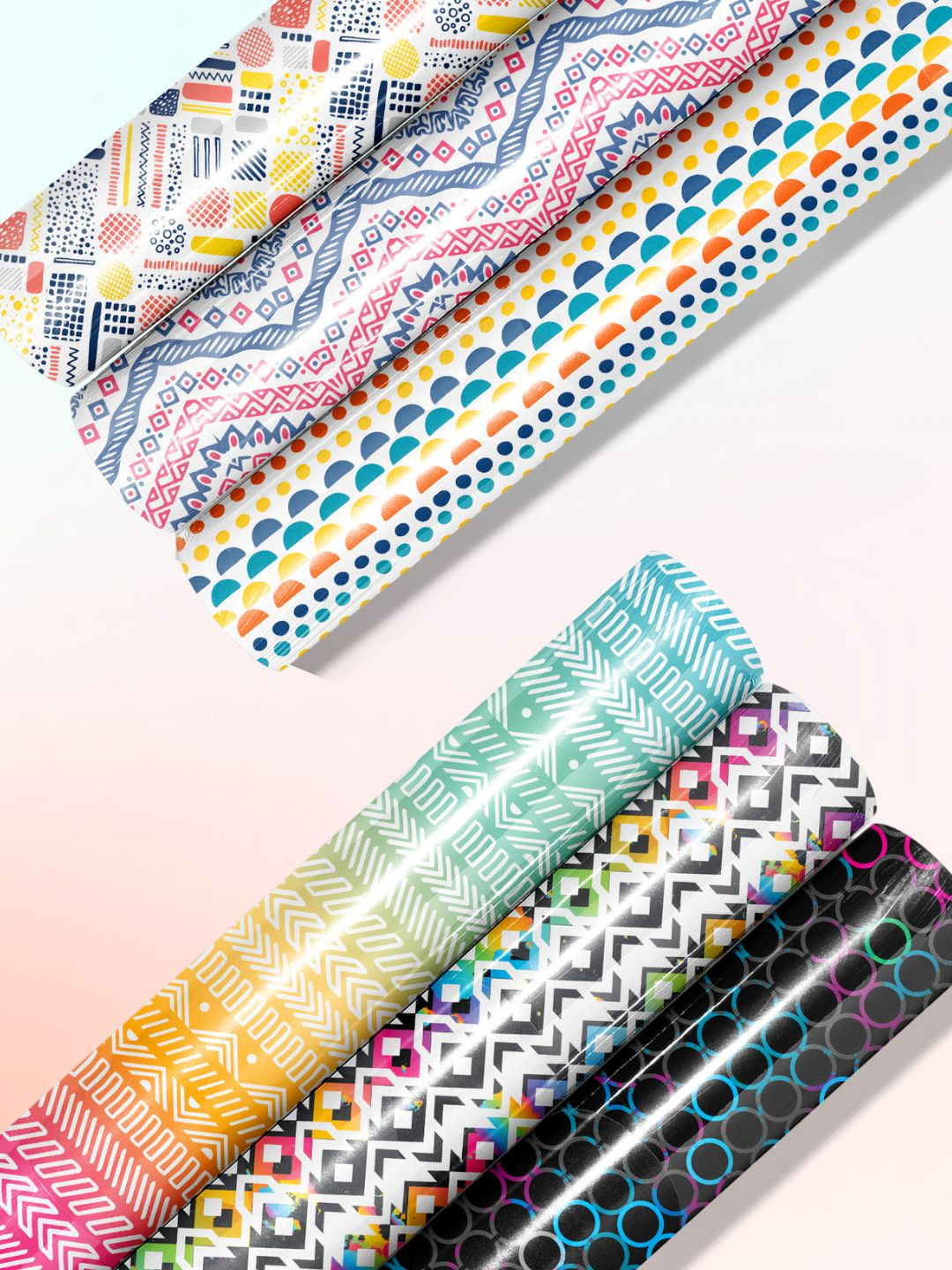 

Doodle Set of 6: Premium Gift Wrapping Papers, White