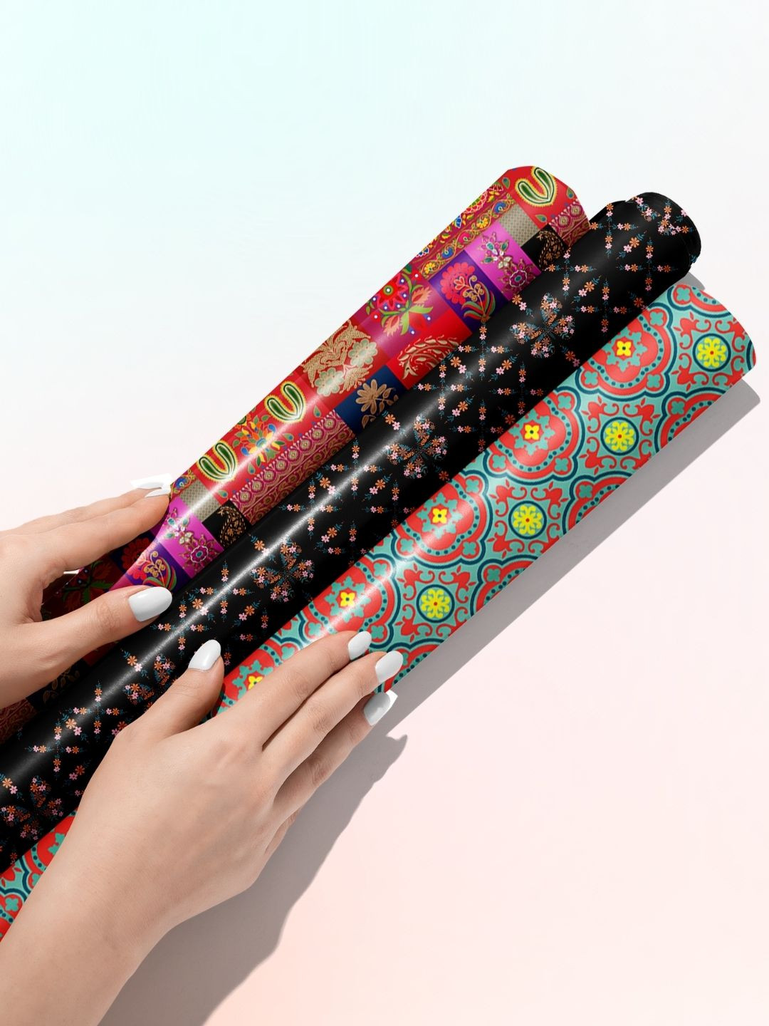 

Doodle Set of 6: Premium Gift Wrapping Papers, Black