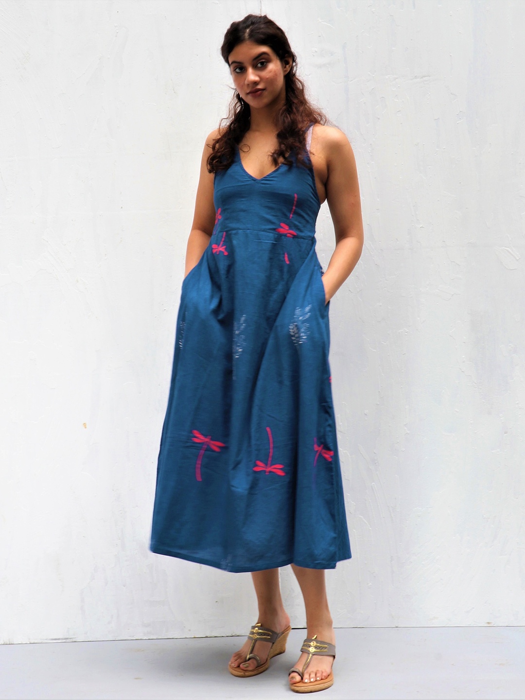 

Chidiyaa Conversational Printed Shoulder Straps Sleeveless Cotton Dress, Blue