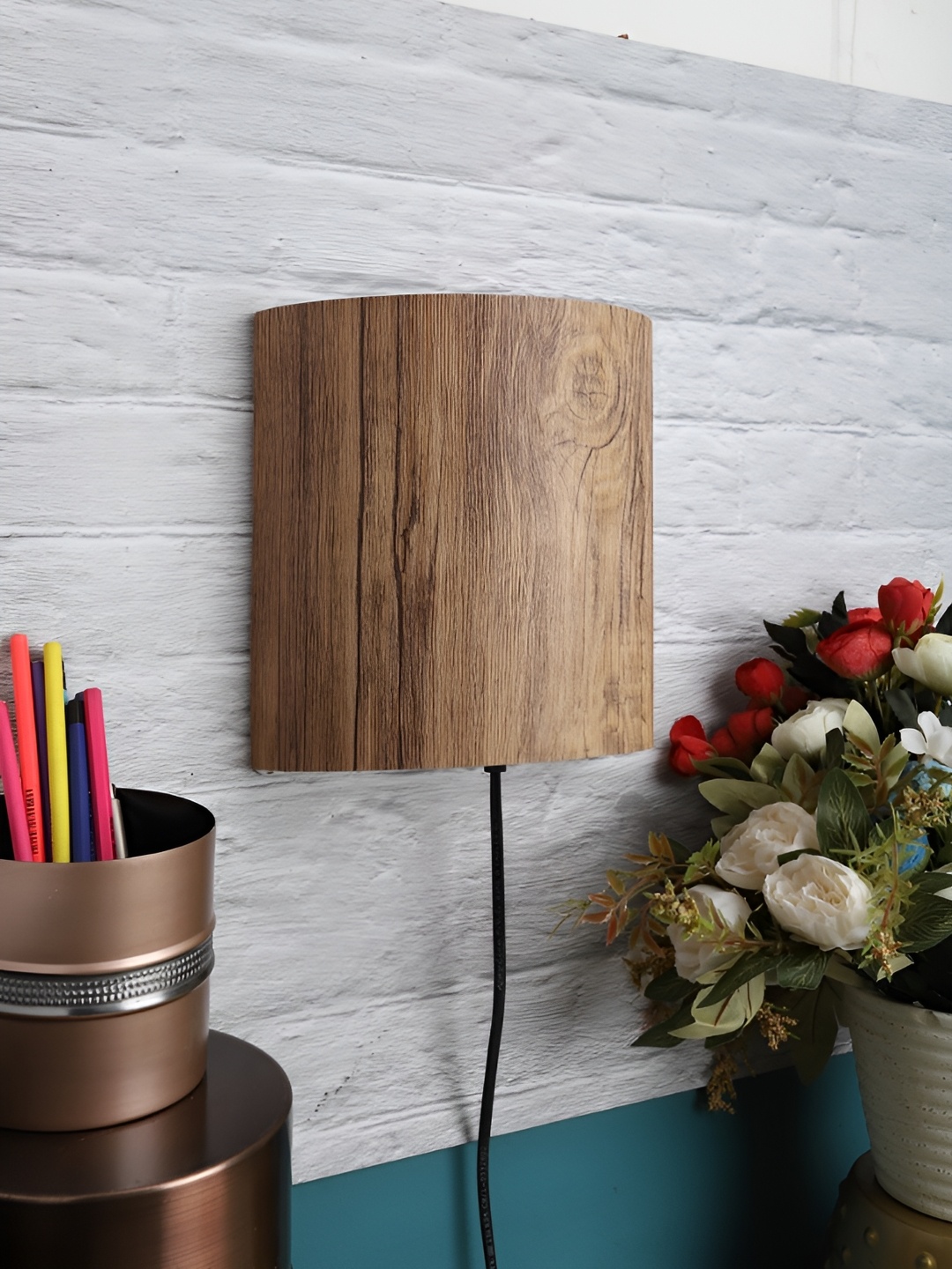 

BTR CRAFTS Brown Textured Metal Wall Lamp