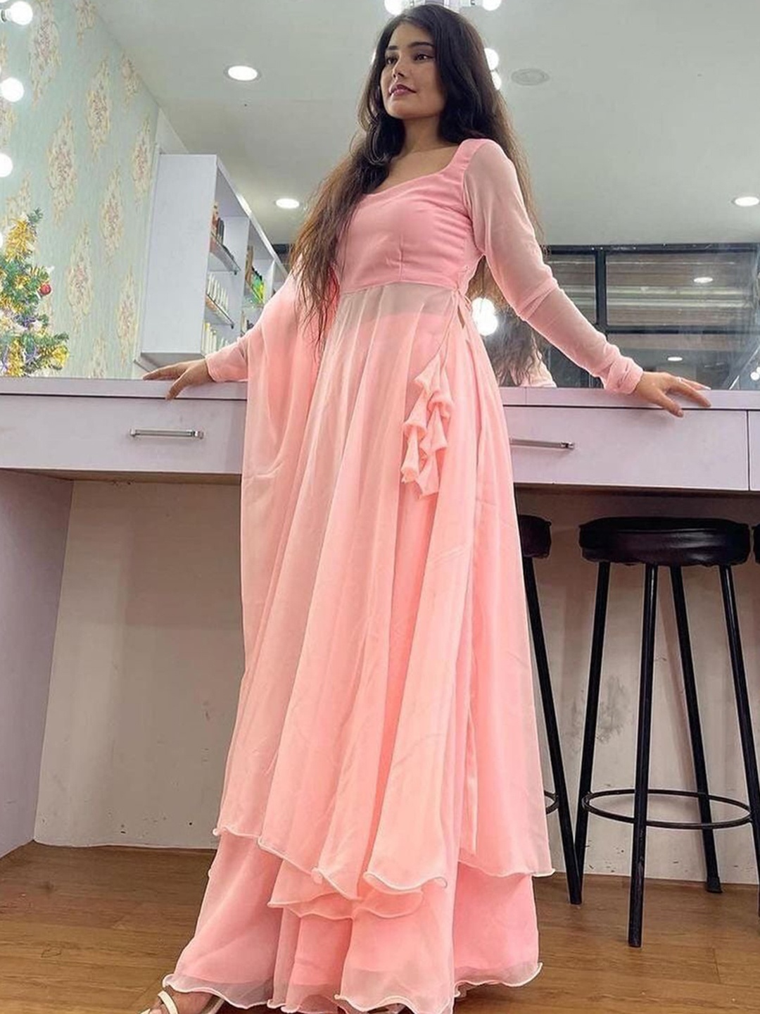 

Twika Sweetheart Neck Kurta & Sharara With Dupatta, Pink