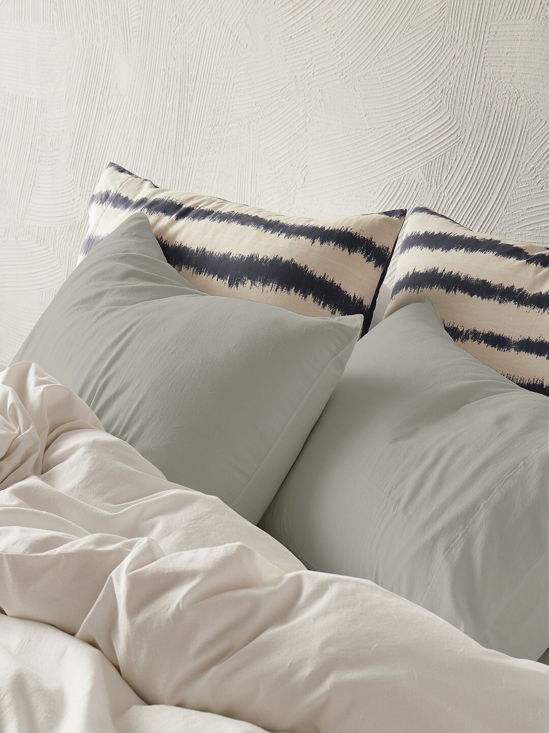 

Himeya Bliss Sateen Grey 2 Pieces Pure Cotton Rectangle Pillow Covers