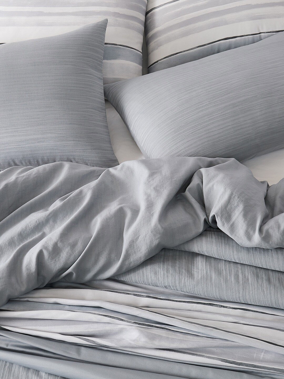 

Himeya Grey 2 Pieces Printed 280 TC Pure Cotton Pillow Cover