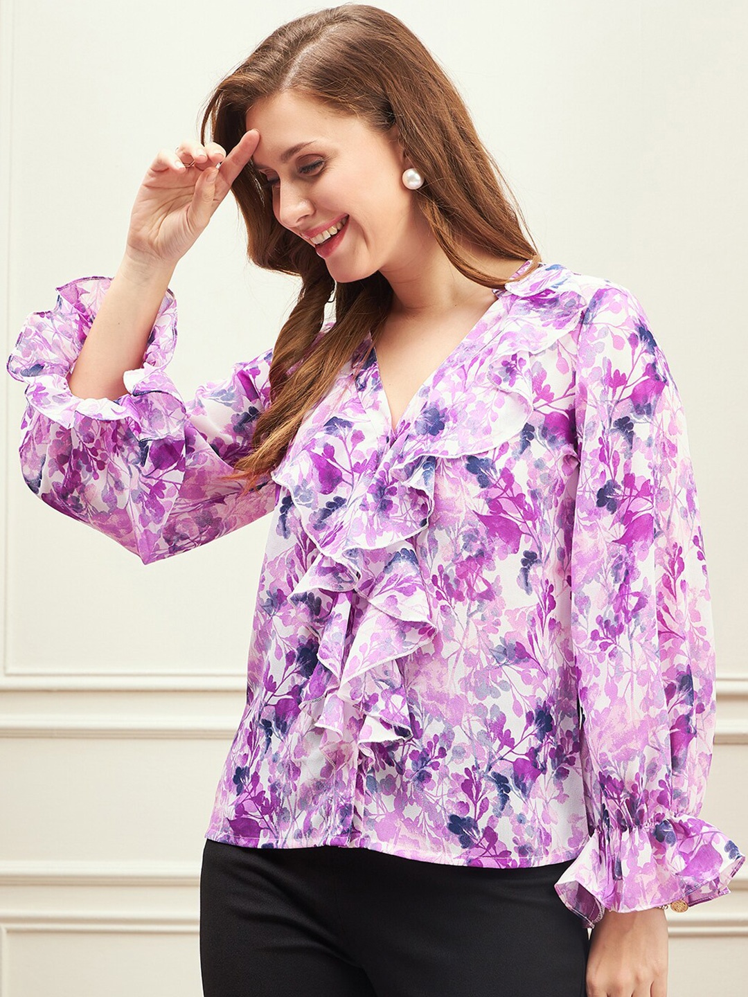 

Berrylush BIZwear White Floral Printed V-Neck Bishop Sleeves Ruffles Georgette Top