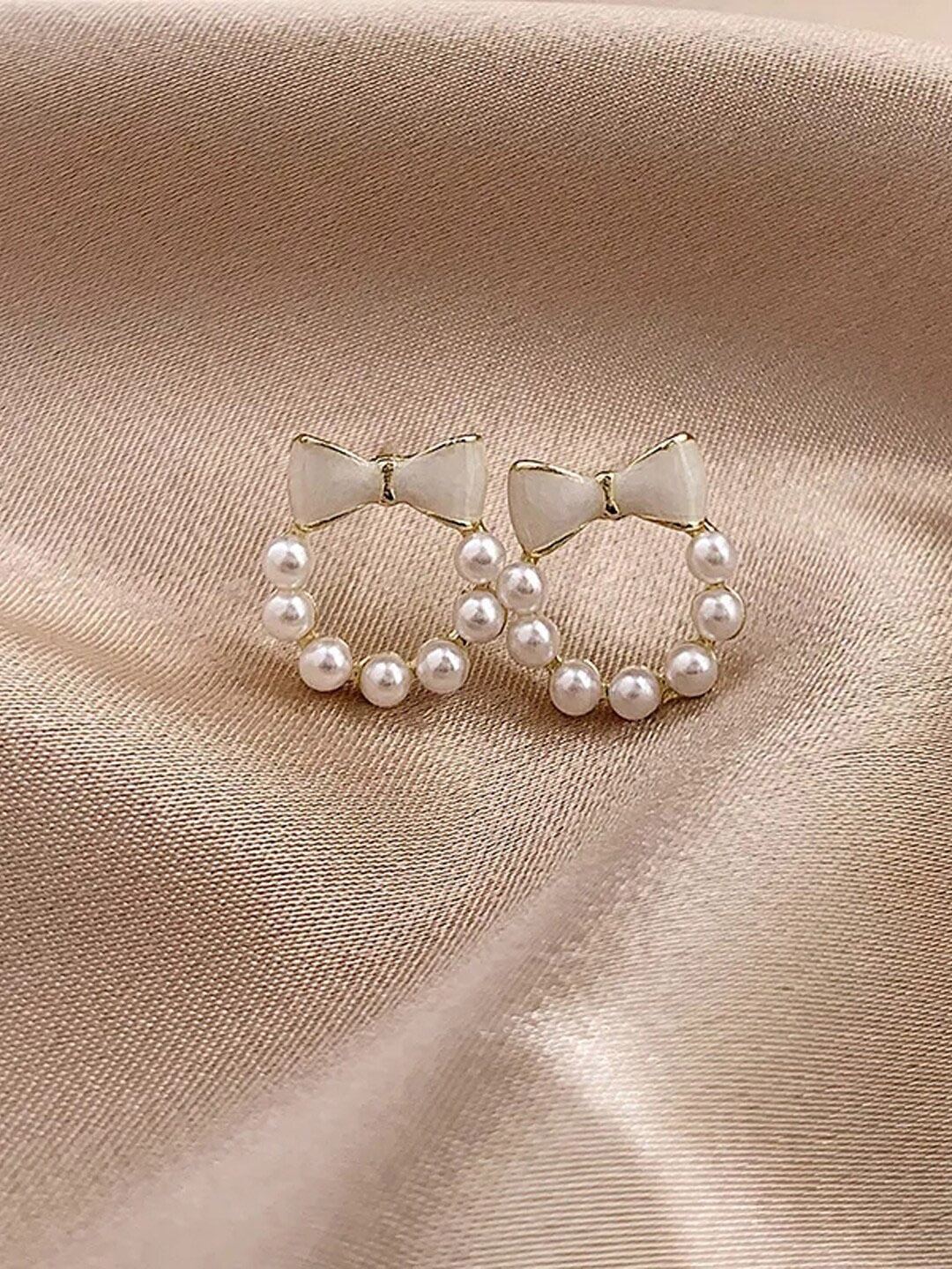 

FIMBUL Gold Plated Bow Detail Pearl Studded Stud Earrings, White