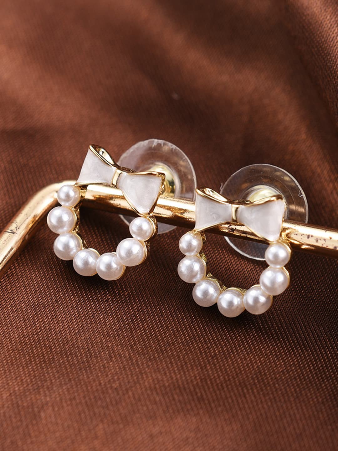

FIMBUL Gold Plated Bow Detail Pearl Studded Stud Earrings, White